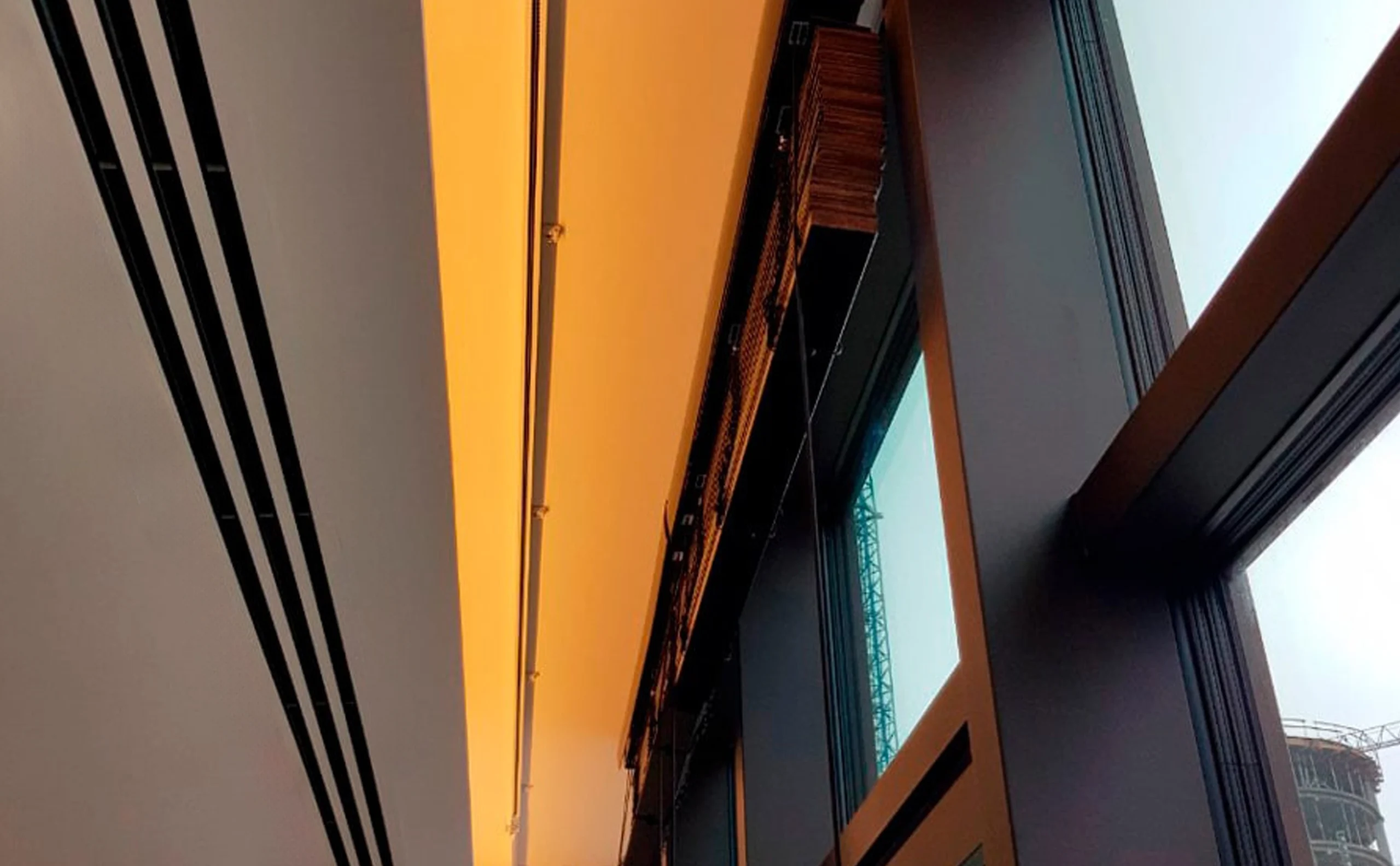 Celatus shiftlar uchun tirqishli ventilyatsiya panjaralari – kvartiralar va tijorat binolari uchun yashirin ventilyatsiya